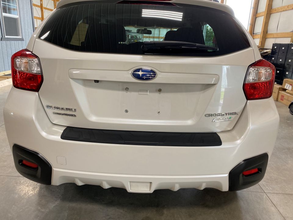 2017 Subaru Crosstrek 2.0i Premium Sport Utility 4D AWD