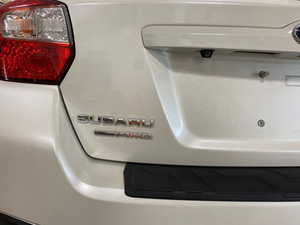 2017 Subaru Crosstrek 2.0i Premium Sport Utility 4D AWD
