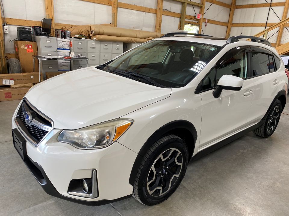 2017 Subaru Crosstrek 2.0i Premium Sport Utility 4D AWD