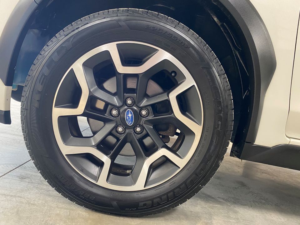 2017 Subaru Crosstrek 2.0i Premium Sport Utility 4D AWD