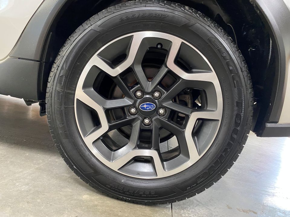 2017 Subaru Crosstrek 2.0i Premium Sport Utility 4D AWD