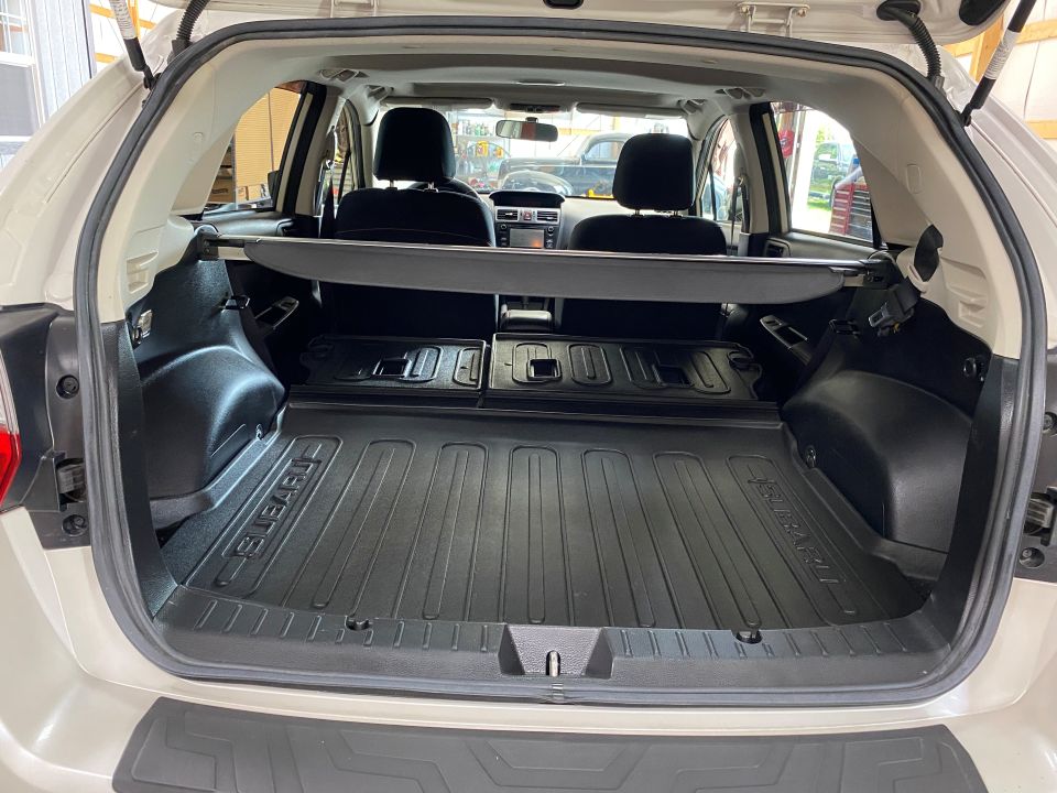 2017 Subaru Crosstrek 2.0i Premium Sport Utility 4D AWD