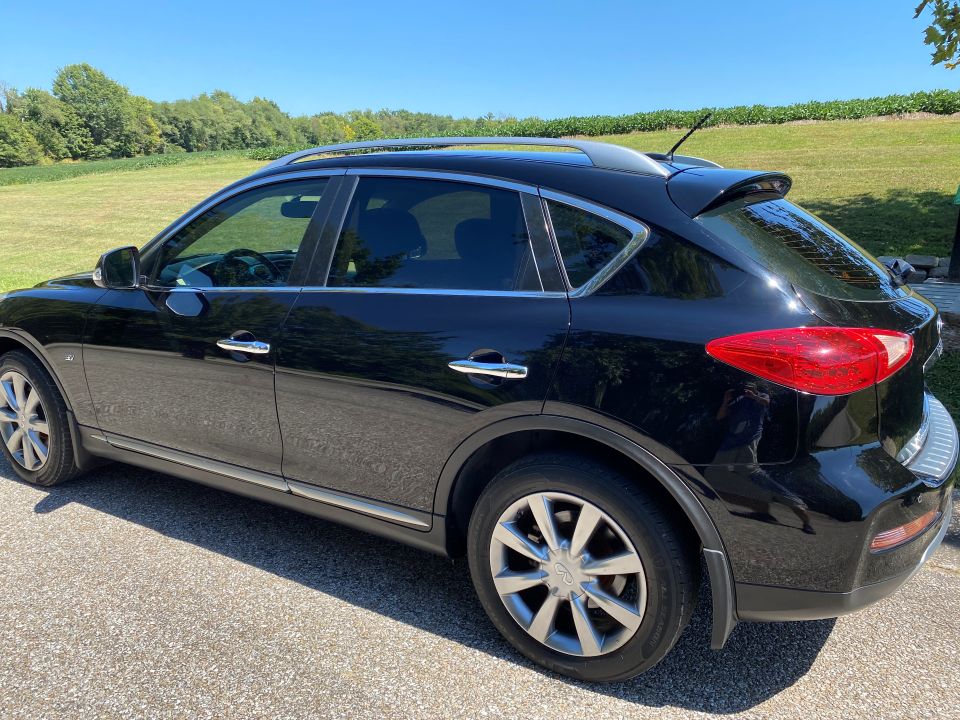 2016 Infiniti QX50 Sport Utility 4D AWD