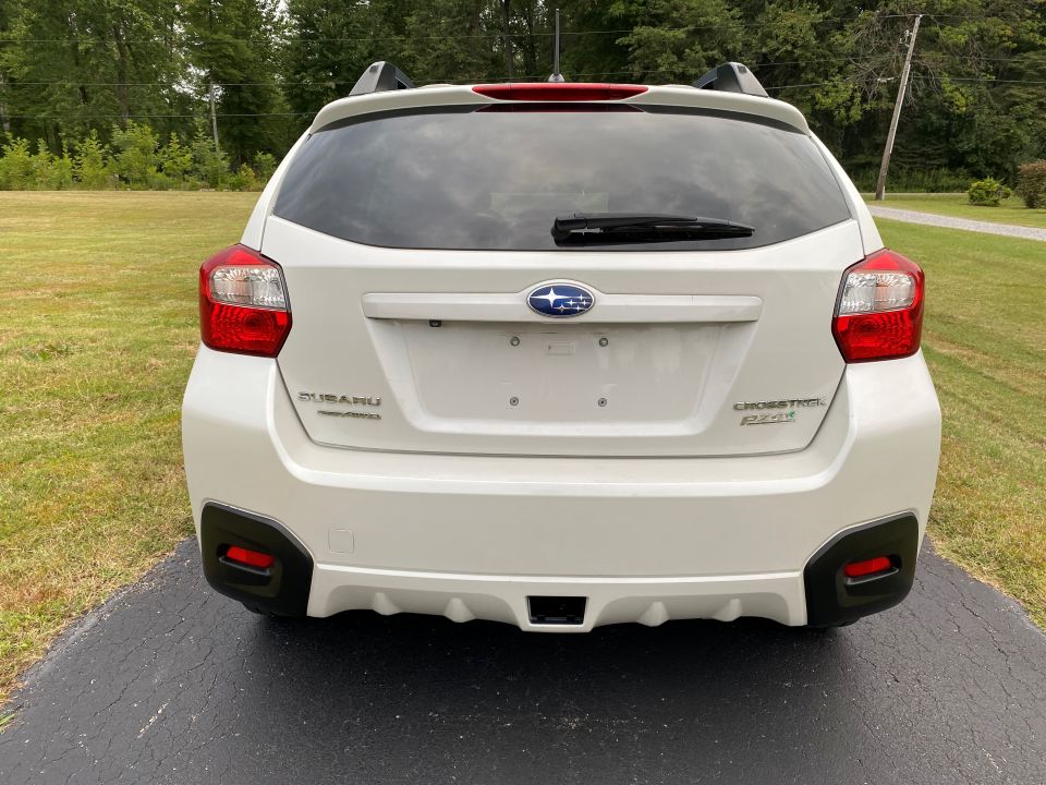 2017 Subaru Crosstrek 2.0i Premium Sport Utility 4D AWD