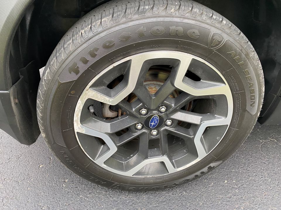 2017 Subaru Crosstrek 2.0i Premium Sport Utility 4D AWD