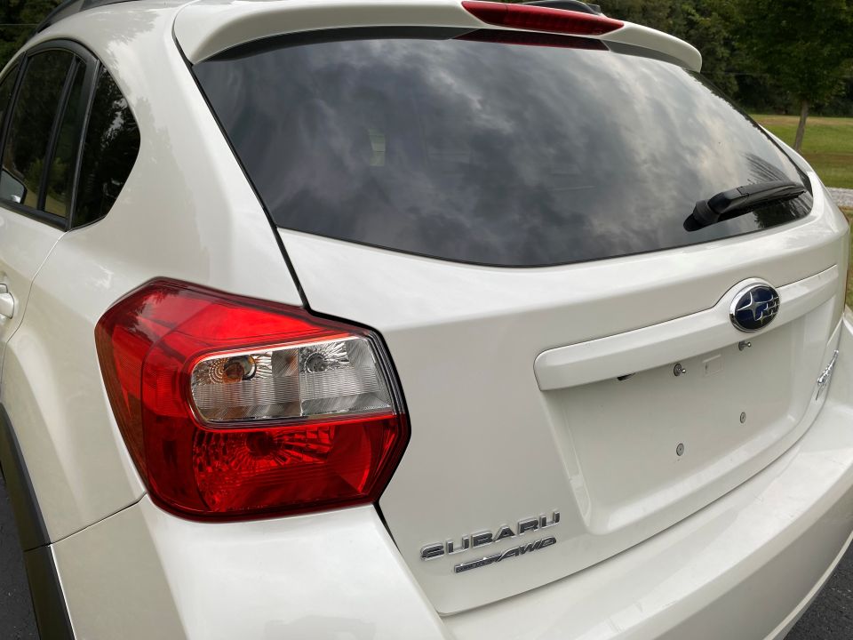 2017 Subaru Crosstrek 2.0i Premium Sport Utility 4D AWD