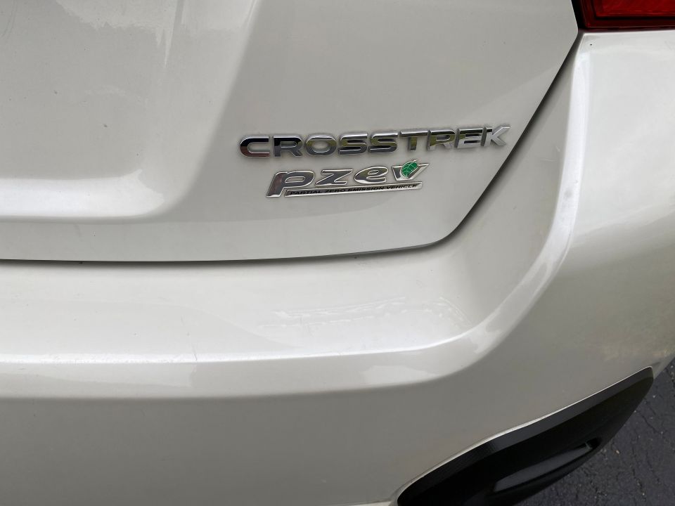 2017 Subaru Crosstrek 2.0i Premium Sport Utility 4D AWD
