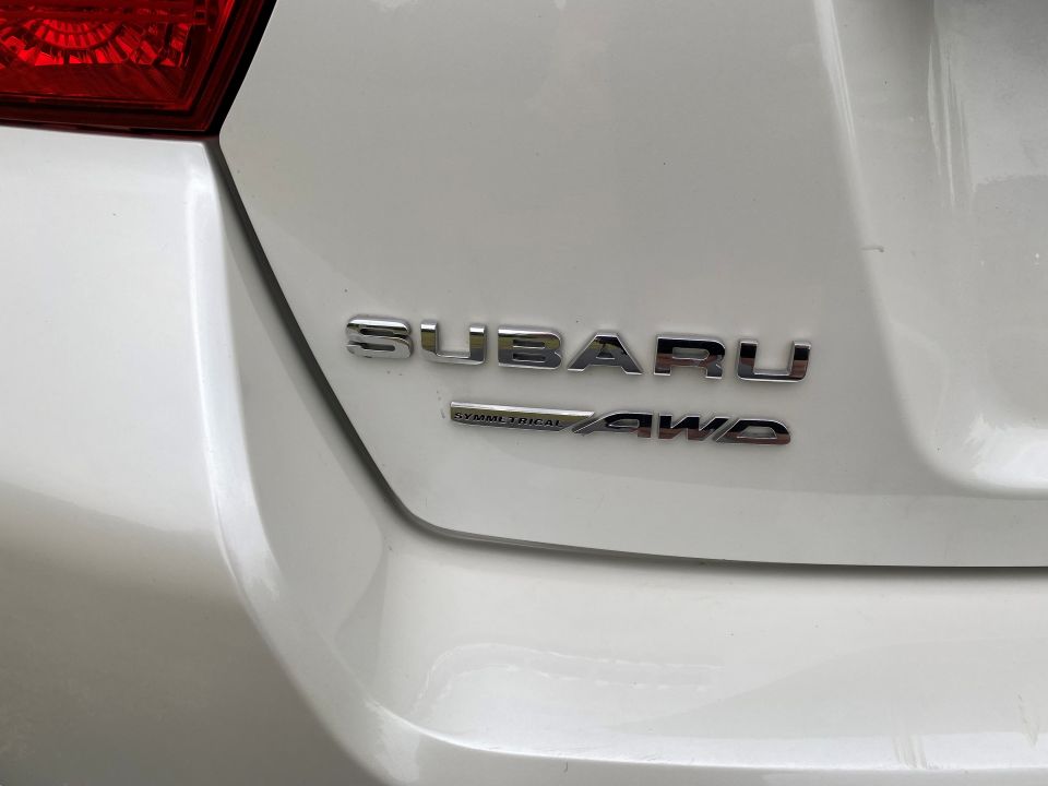 2017 Subaru Crosstrek 2.0i Premium Sport Utility 4D AWD