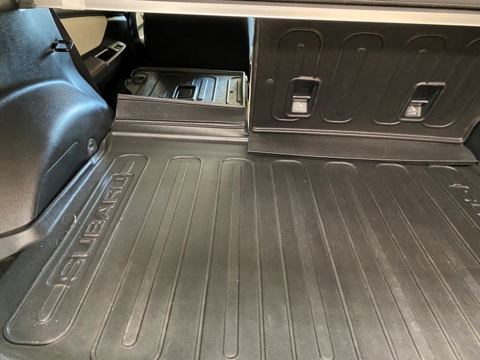 2017 Subaru Crosstrek 2.0i Premium Sport Utility 4D AWD