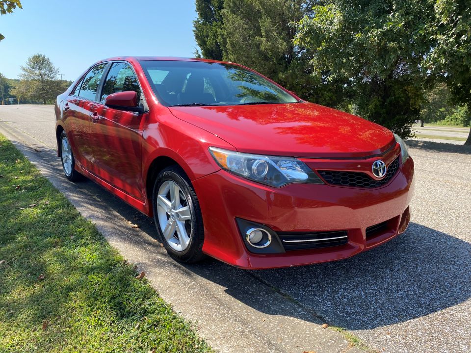 2012 Toyota Camry SE FWD 4D Sedan ⭐SOLD⭐