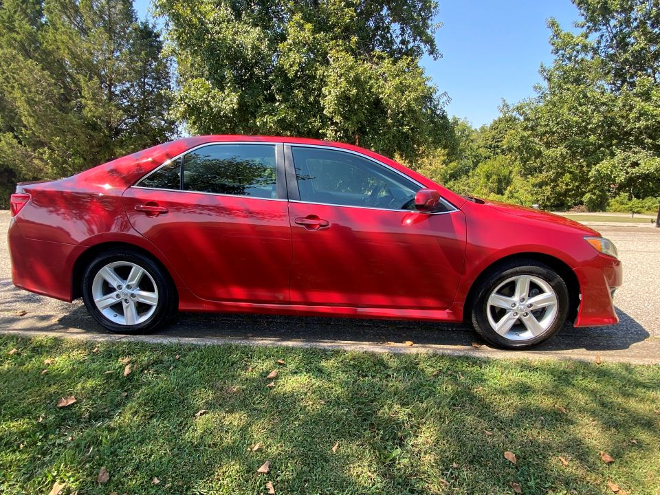 2012 Toyota Camry SE FWD 4D Sedan ⭐SOLD⭐