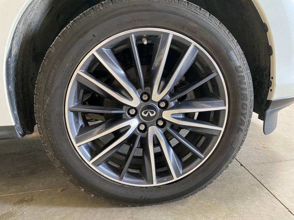 2018 Infiniti QX60 AWD 4D SUV with Third row 8 Passenger