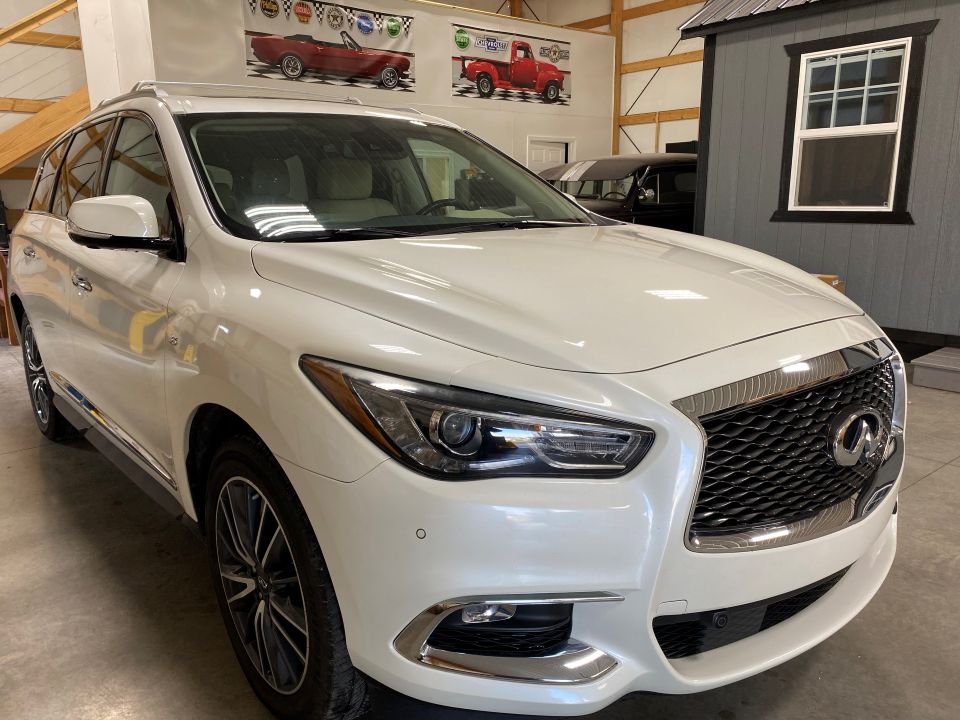 2018 Infiniti QX60 AWD 4D SUV with Third row 8 Passenger