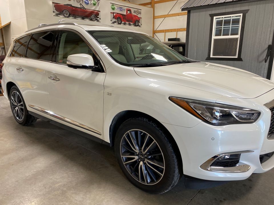 2018 Infiniti QX60 AWD 4D SUV with Third row 8 Passenger