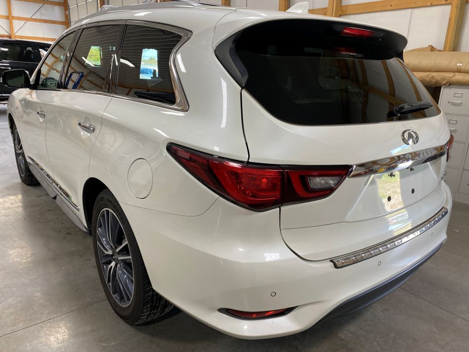 2018 Infiniti QX60 AWD 4D SUV with Third row 8 Passenger