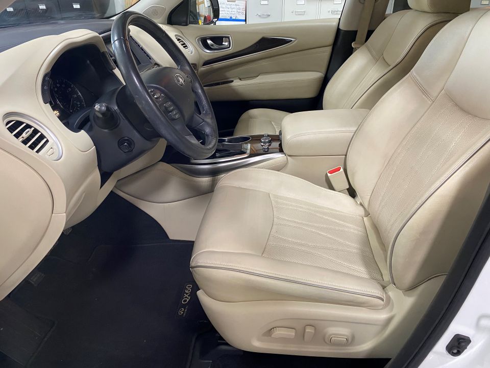 2018 Infiniti QX60 AWD 4D SUV with Third row 8 Passenger