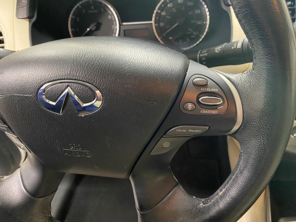 2018 Infiniti QX60 AWD 4D SUV with Third row 8 Passenger