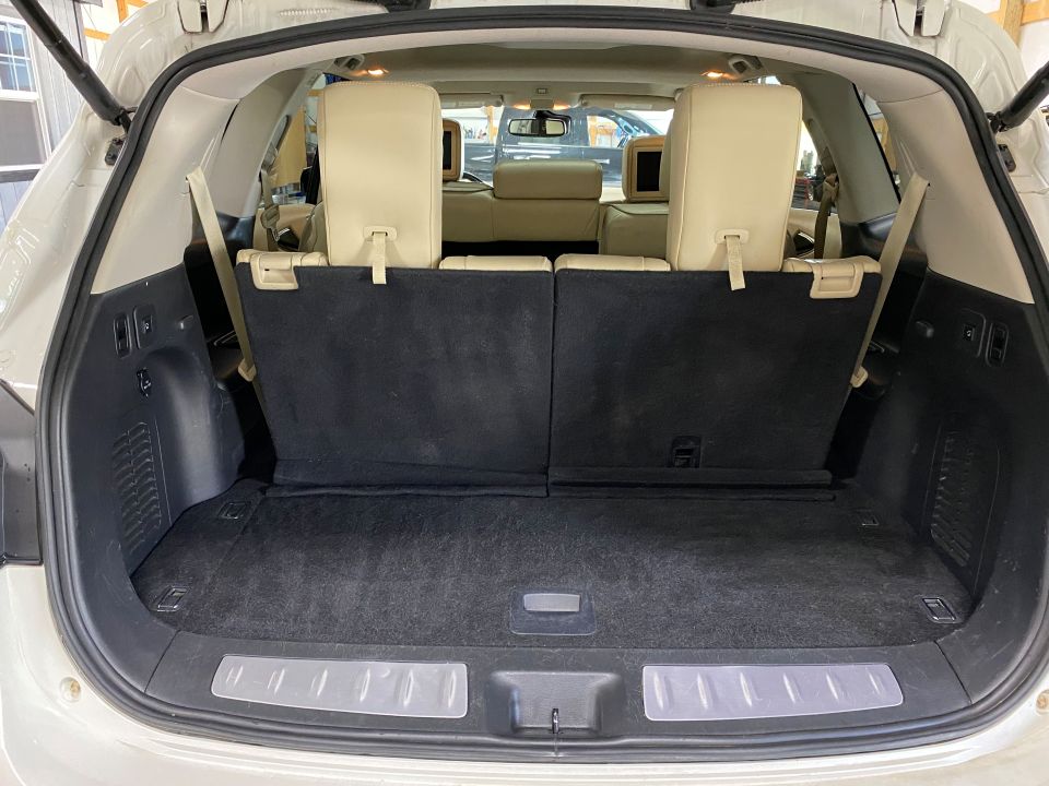 2018 Infiniti QX60 AWD 4D SUV with Third row 8 Passenger