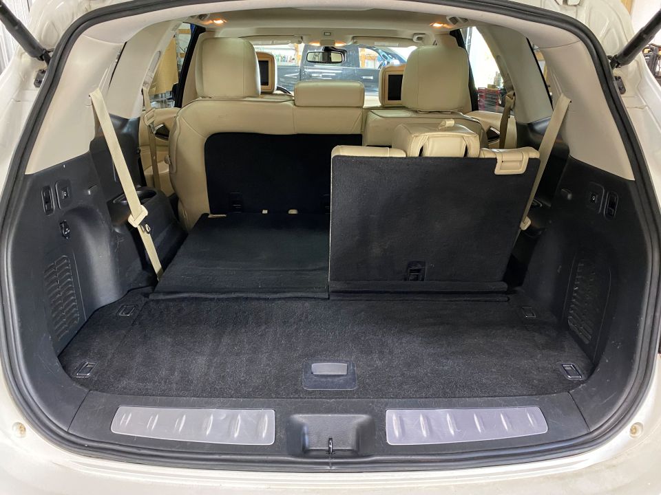 2018 Infiniti QX60 AWD 4D SUV with Third row 8 Passenger