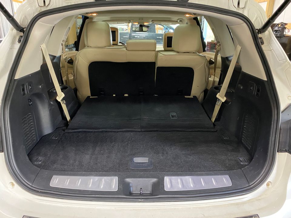 2018 Infiniti QX60 AWD 4D SUV with Third row 8 Passenger