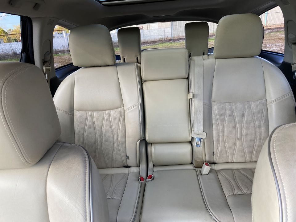 2018 Infiniti QX60 AWD 4D SUV with Third row 8 Passenger