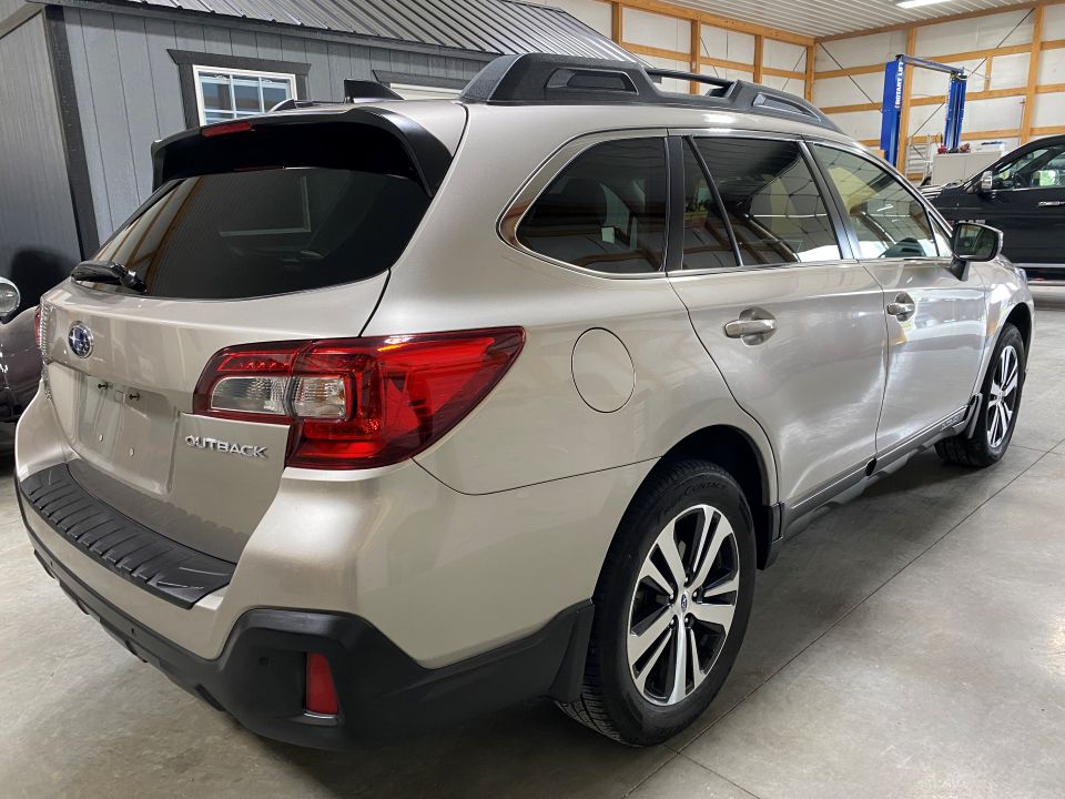 2019 Subaru Outback Limited AWD 4D Wagon SUV 2.5 4 Cyl