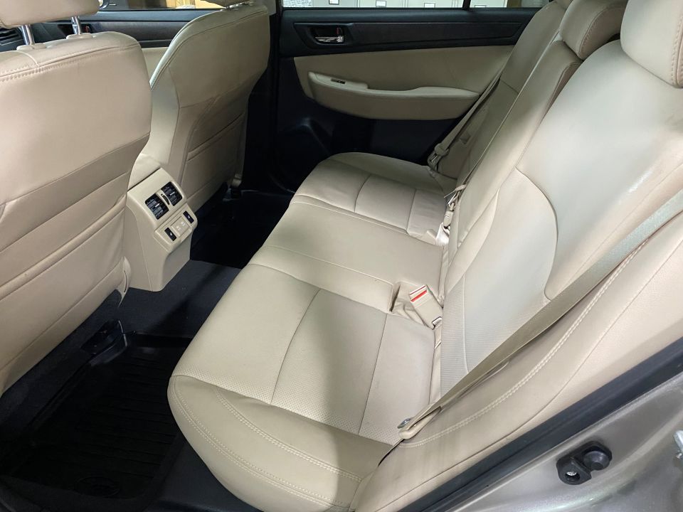 2019 Subaru Outback Limited AWD 4D Wagon SUV 2.5 4 Cyl