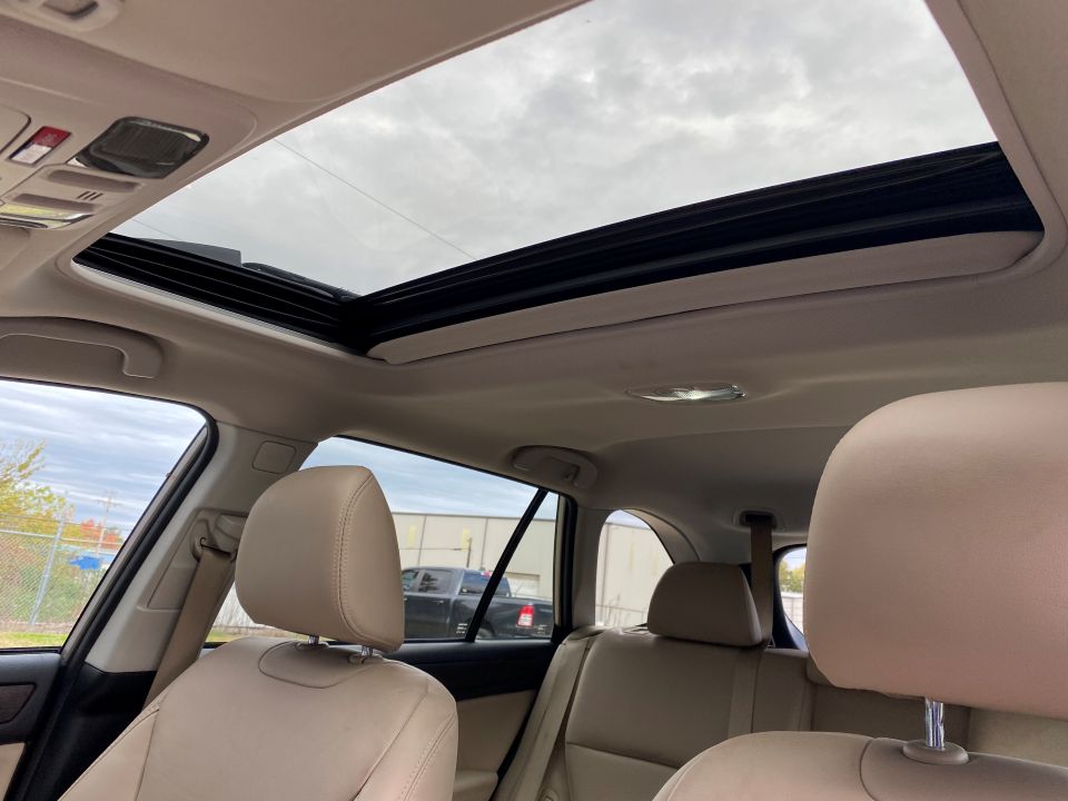 2019 Subaru Outback Limited AWD 4D Wagon SUV 2.5 4 Cyl