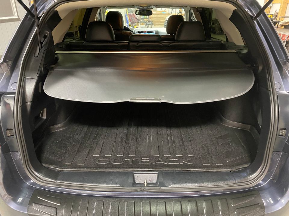 2015 Subaru Outback 2.5i Limited AWD 4D