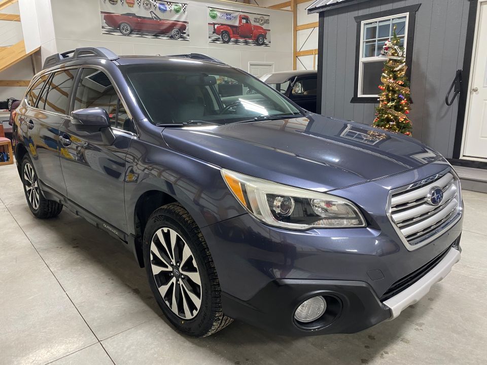 2015 Subaru Outback 2.5i Limited AWD 4D