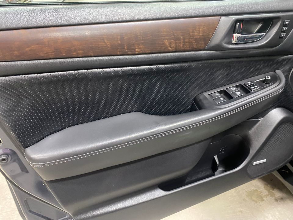 2015 Subaru Outback 2.5i Limited AWD 4D