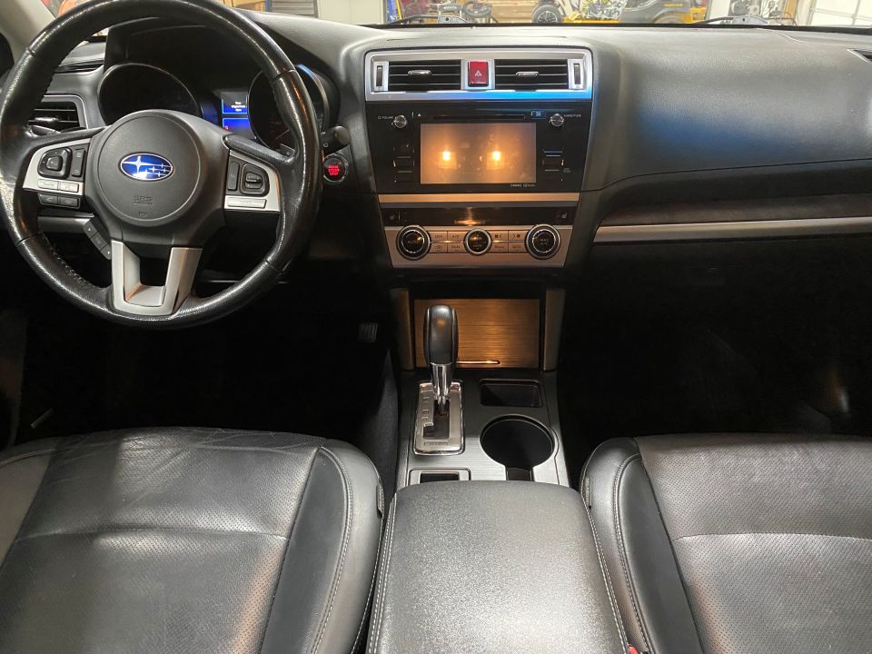 2015 Subaru Outback 2.5i Limited AWD 4D