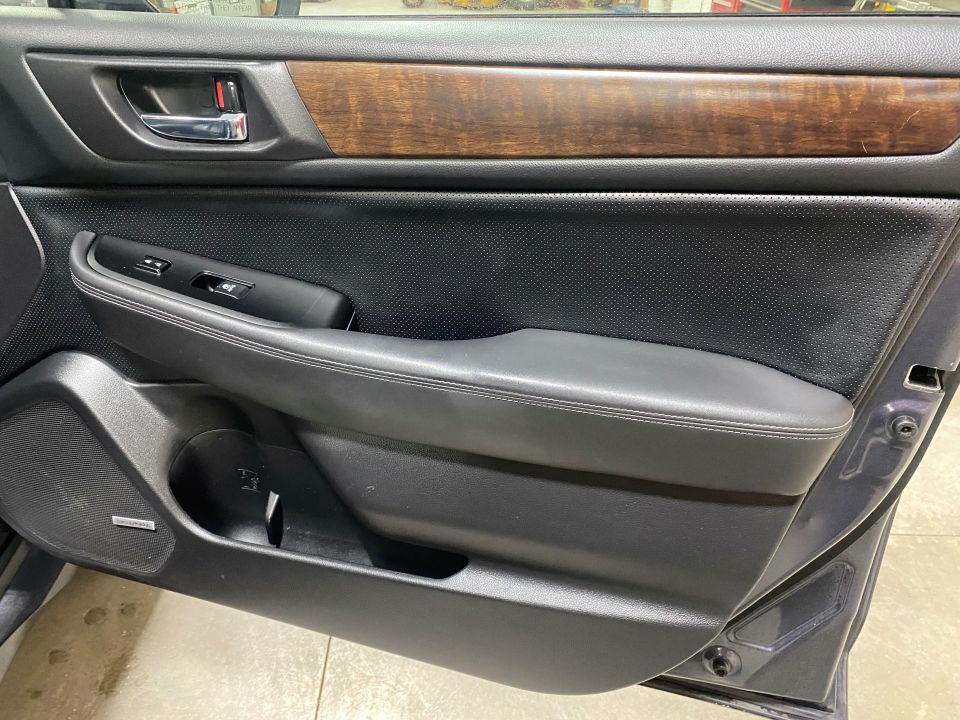 2015 Subaru Outback 2.5i Limited AWD 4D