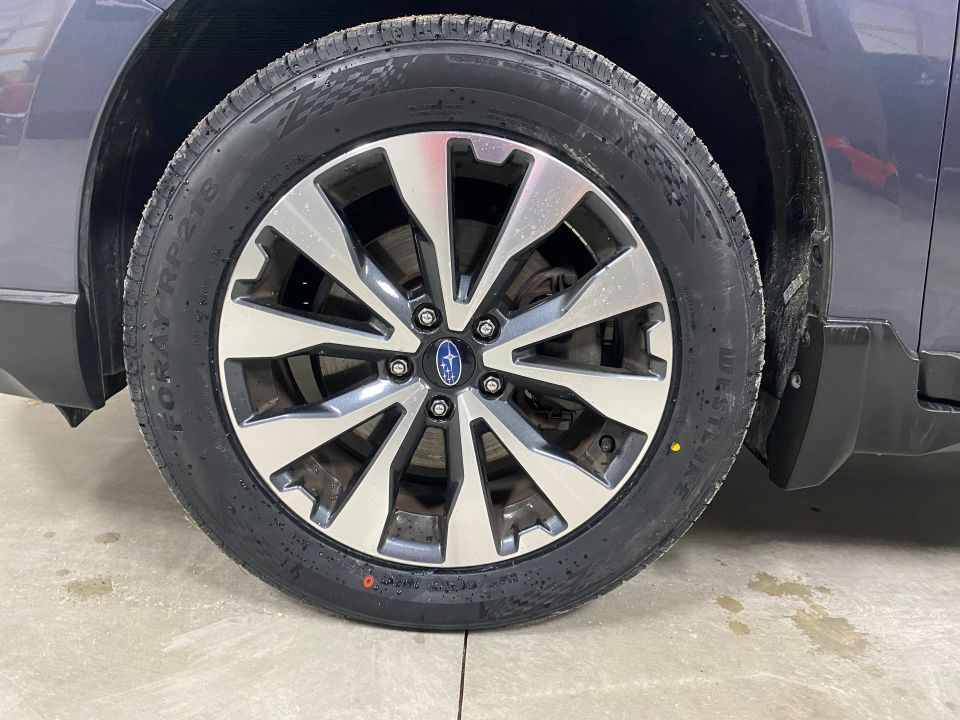 2015 Subaru Outback 2.5i Limited AWD 4D