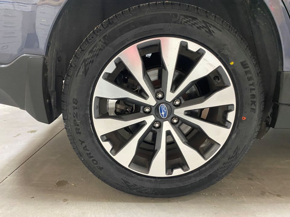 2015 Subaru Outback 2.5i Limited AWD 4D