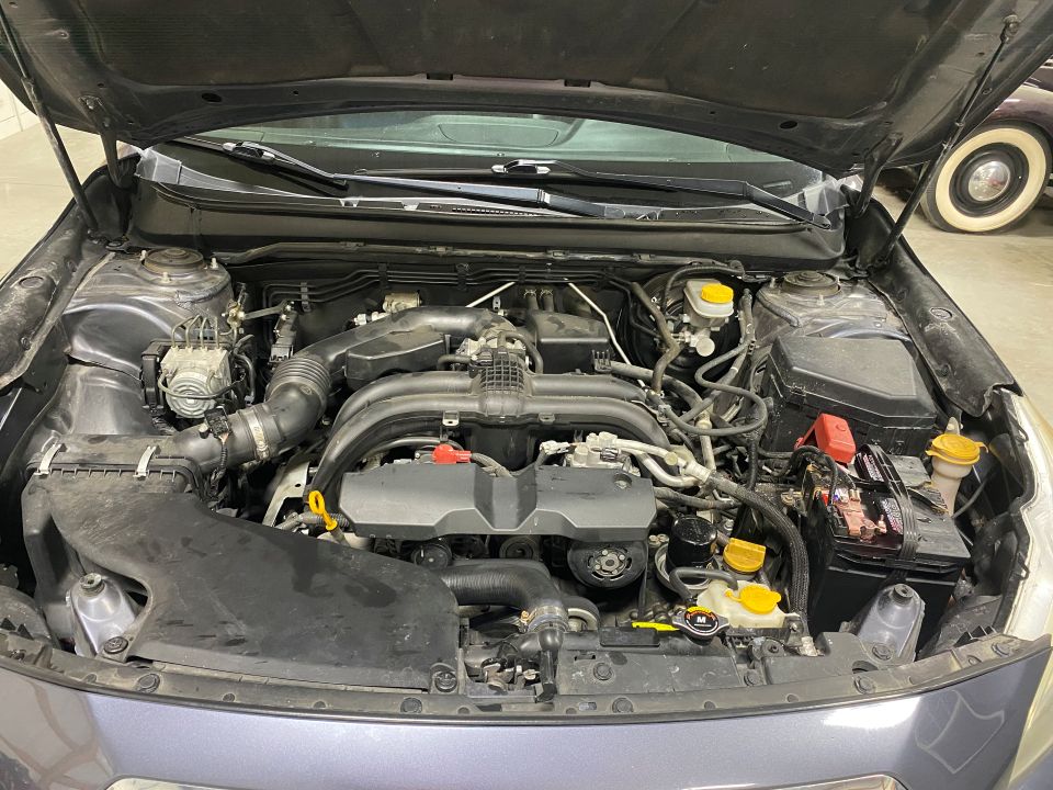 2015 Subaru Outback 2.5i Limited AWD 4D