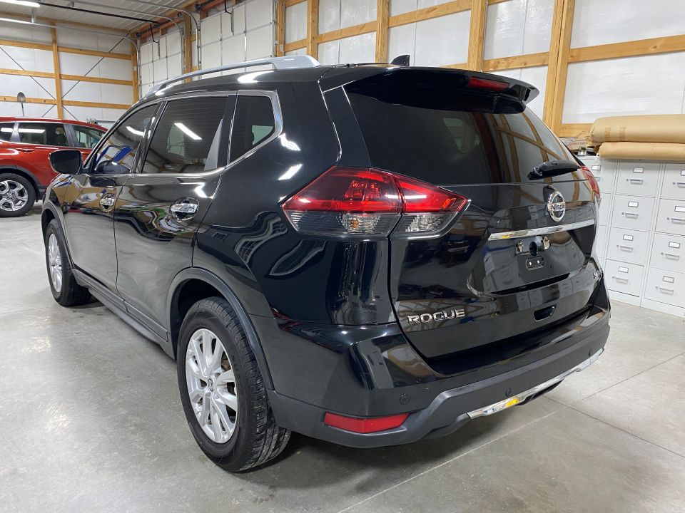 2019 Nissan Rogue SV 4D Sport Utility Vehicle