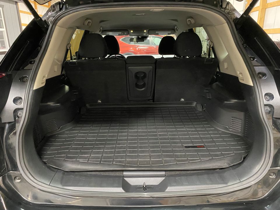 2019 Nissan Rogue SV 4D Sport Utility Vehicle