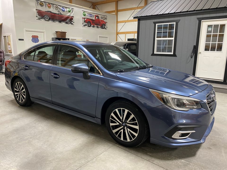 2018 Subaru Legacy 2.5i Premium AWD 4D Sedan