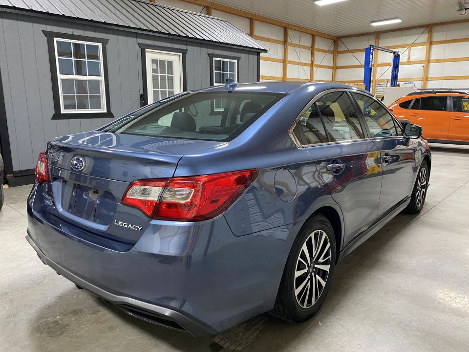 2018 Subaru Legacy 2.5i Premium AWD 4D Sedan