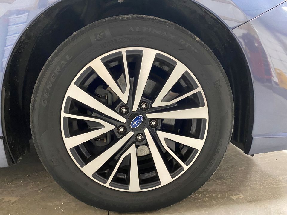 2018 Subaru Legacy 2.5i Premium AWD 4D Sedan
