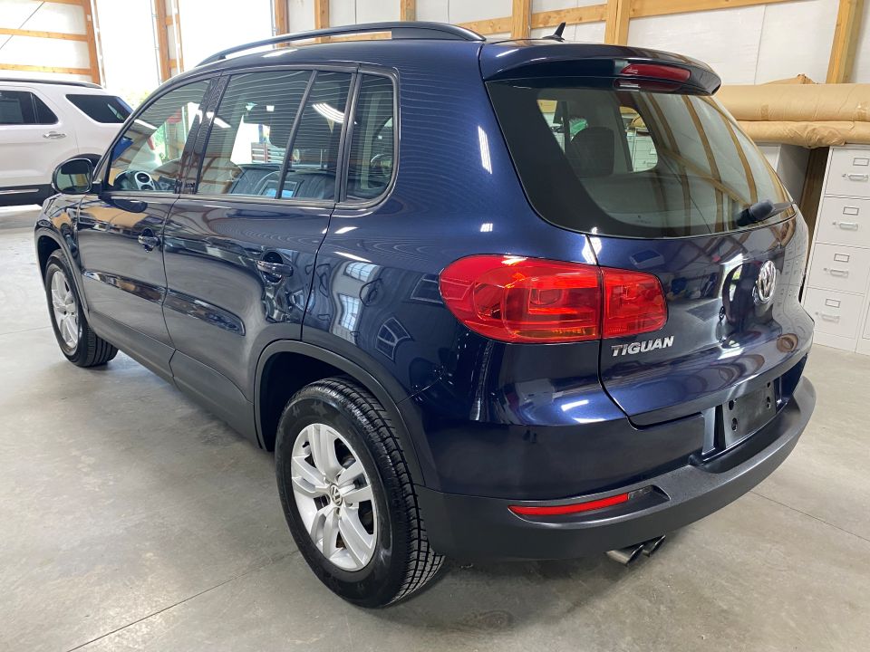 2016 Volkswagen Tiguan 2.0T S Sport Utility 4D FWD