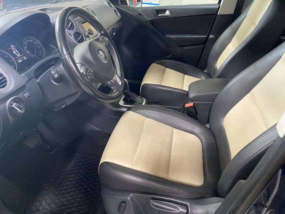 2016 Volkswagen Tiguan 2.0T S Sport Utility 4D FWD