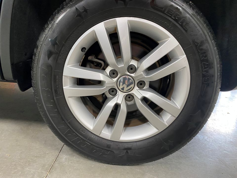 2016 Volkswagen Tiguan 2.0T S Sport Utility 4D FWD
