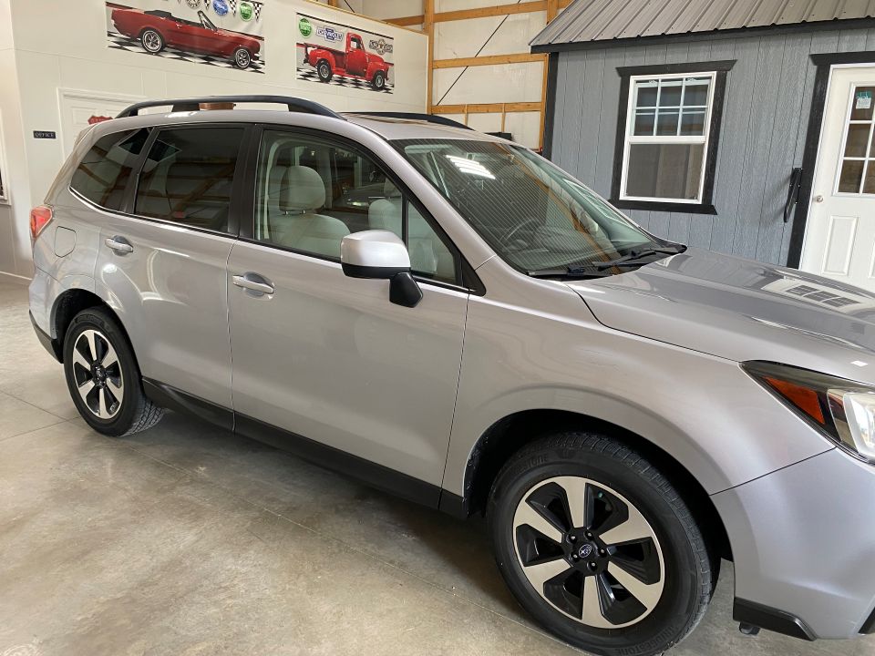 2018 Subaru Forester Premium SUV AWD with EyeSight Safety Features