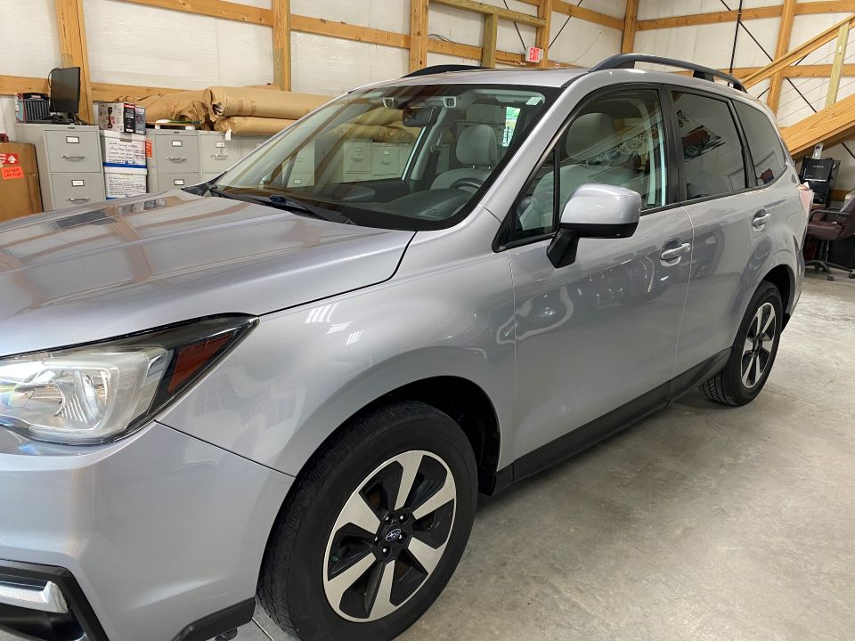 2018 Subaru Forester Premium SUV AWD with EyeSight Safety Features