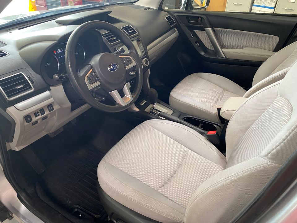 2018 Subaru Forester Premium SUV AWD with EyeSight Safety Features
