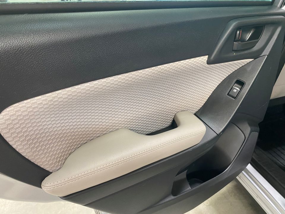 2018 Subaru Forester Premium SUV AWD with EyeSight Safety Features