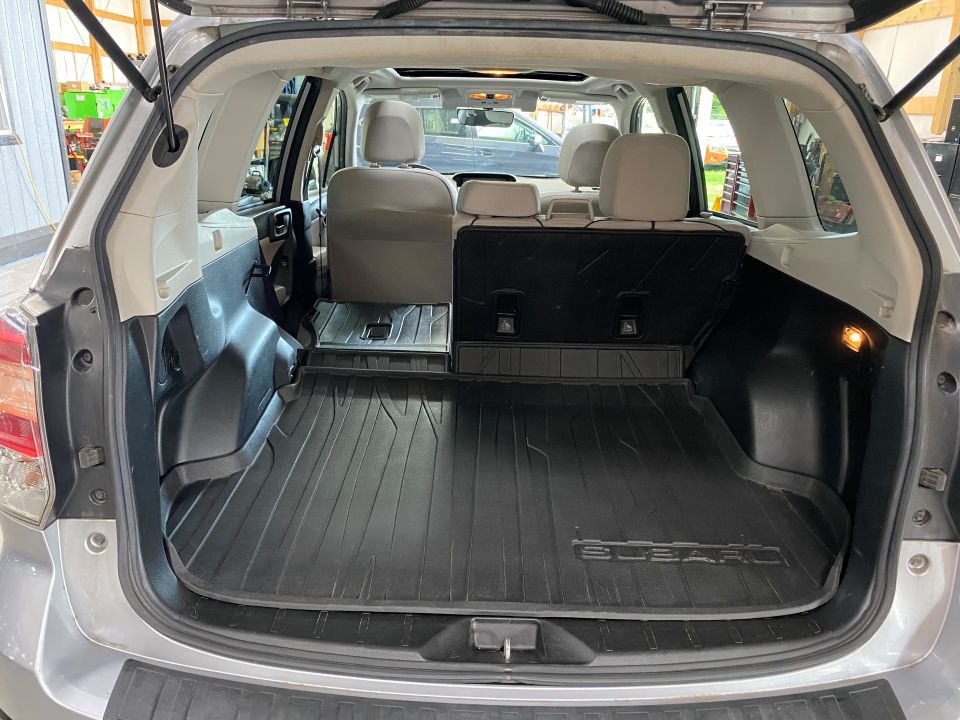 2018 Subaru Forester Premium SUV AWD with EyeSight Safety Features
