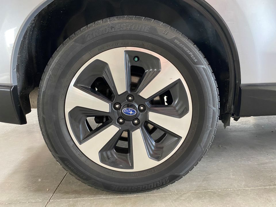 2018 Subaru Forester Premium SUV AWD with EyeSight Safety Features